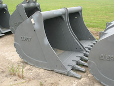 Quest Excavator bucket
