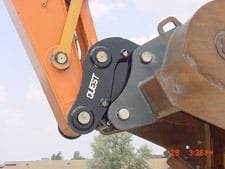 Excavator quick coupler